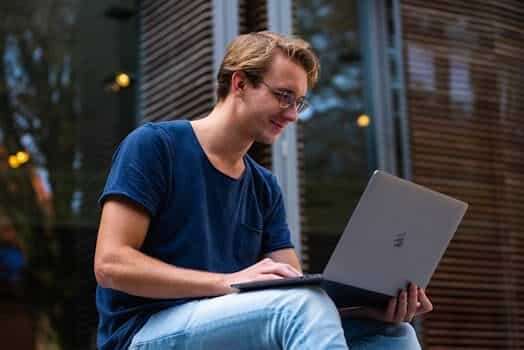 Un título universitario para mejorar la convivencia y el bienestar social